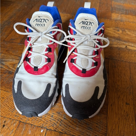 Nike - Picture 4 of 7